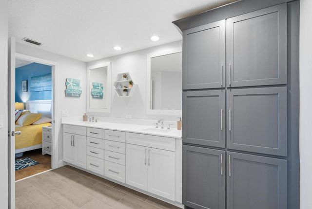 391 NE Plantation Road 215, Stuart, FL 34996