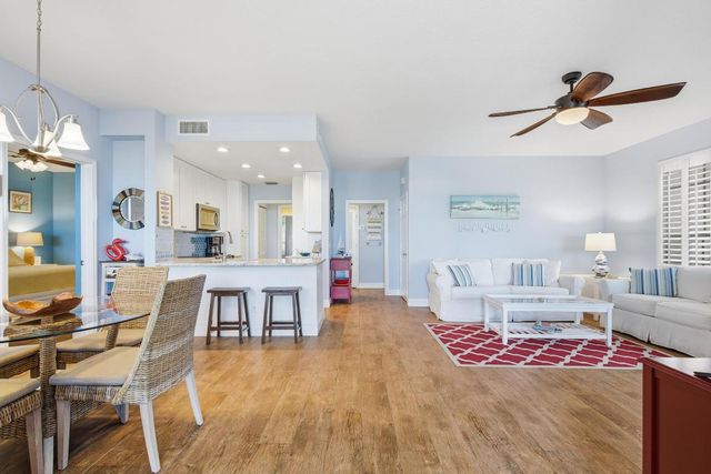 391 NE Plantation Road 215, Stuart, FL 34996