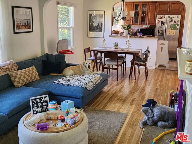 13232 Otsego Street, Sherman Oaks, CA 91423