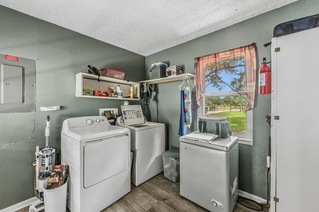 12 Bybee Circle, Huntsville, TX 77320