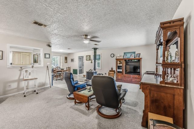 12 Bybee Circle, Huntsville, TX 77320