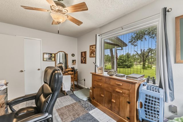 12 Bybee Circle, Huntsville, TX 77320