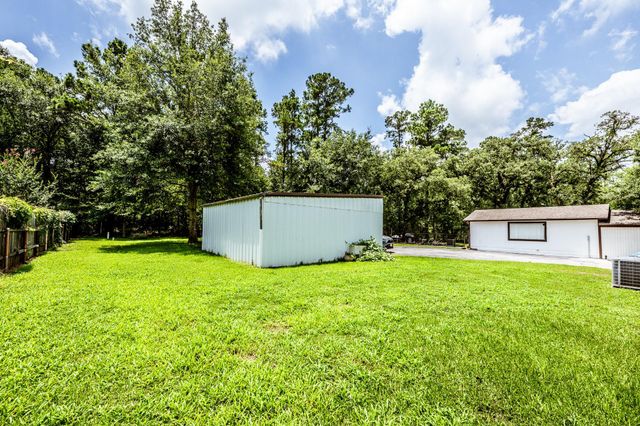 12 Bybee Circle, Huntsville, TX 77320