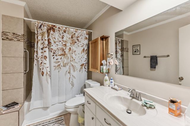 12 Bybee Circle, Huntsville, TX 77320