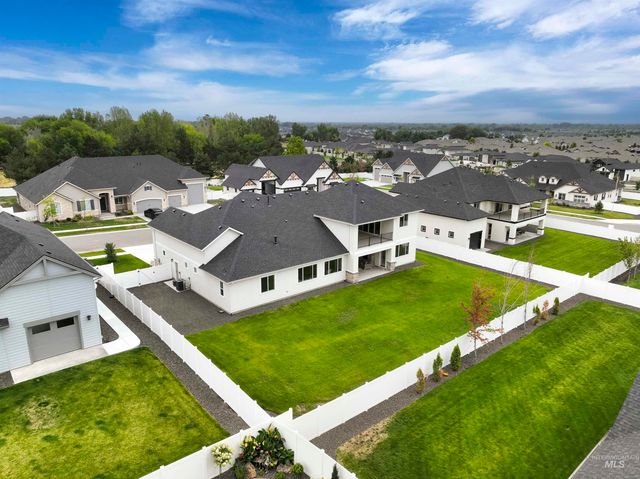2941 N Staghaven Ave, Star, ID 83669