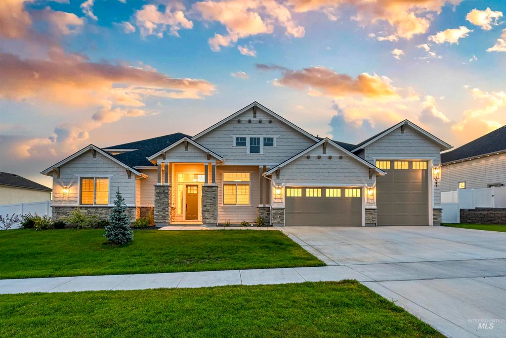 2941 N Staghaven Ave, Star, ID 83669
