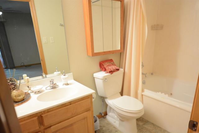 2315 Lakeshore Dr Unit J3, Hot Springs, AR 71913