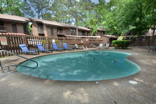 2315 Lakeshore Dr Unit J3, Hot Springs, AR 71913