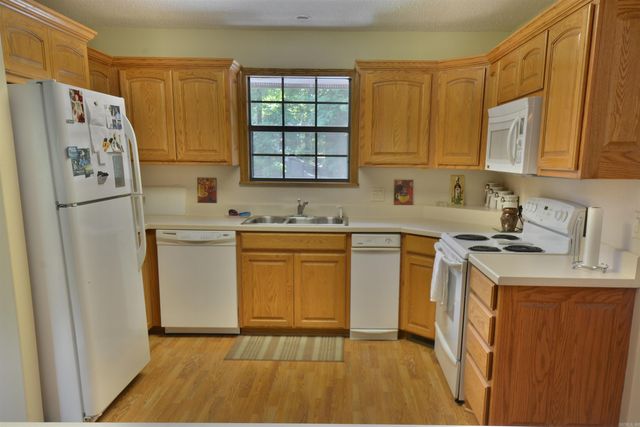 2315 Lakeshore Dr Unit J3, Hot Springs, AR 71913