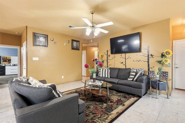 606 W 6th Street, Irving, TX 75060