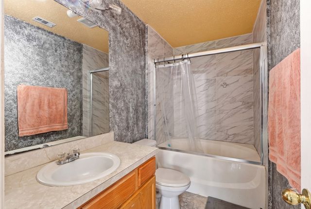 606 W 6th Street, Irving, TX 75060