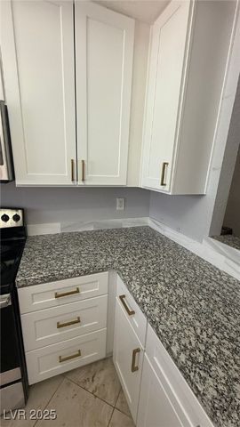 5378 Swenson Street 21, Las Vegas, NV 89119