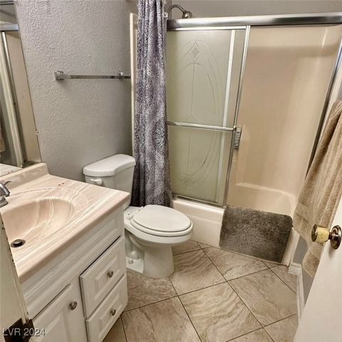 5378 Swenson Street 21, Las Vegas, NV 89119