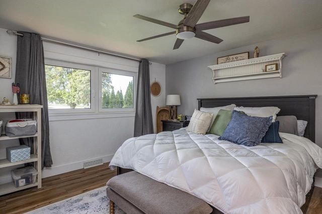 W2593 COLONIAL COURT, Appleton, WI 54915