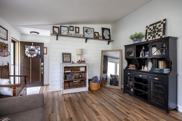 W2593 COLONIAL COURT, Appleton, WI 54915