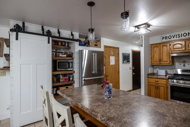 W2593 COLONIAL COURT, Appleton, WI 54915
