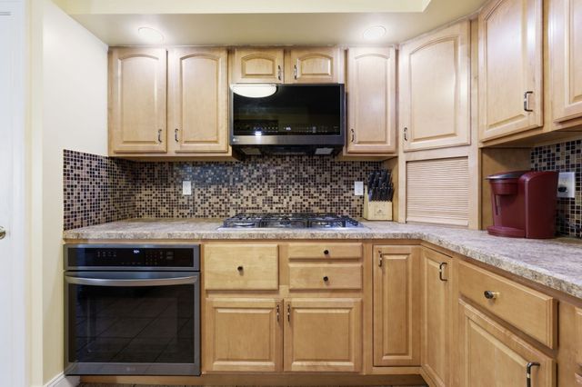 32 Waterford Dr, Westfield, MA 01085