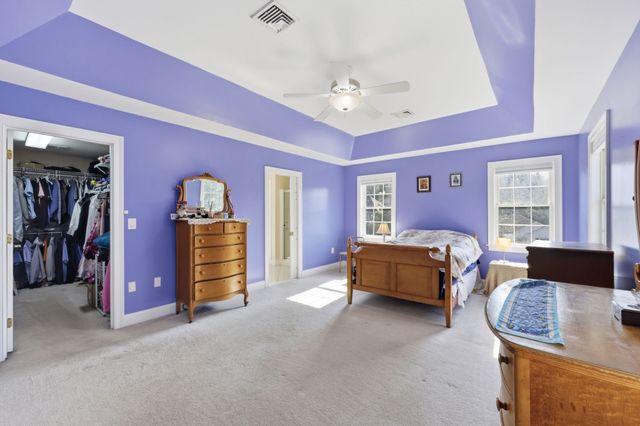 32 Waterford Dr, Westfield, MA 01085