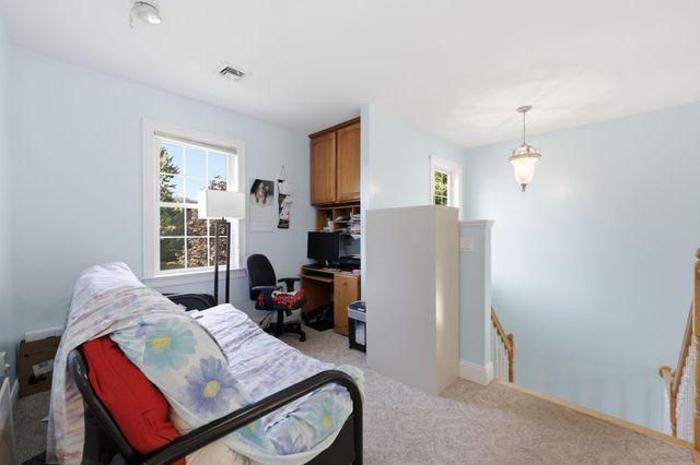 32 Waterford Dr, Westfield, MA 01085