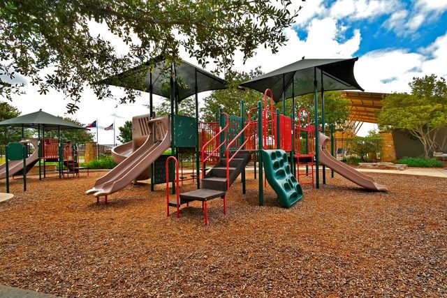 373 LACEY OAK LOOP, San Marcos, TX 78666