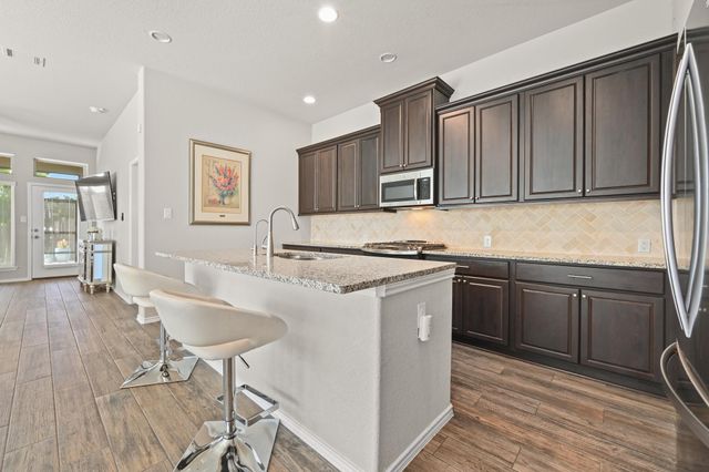 373 LACEY OAK LOOP, San Marcos, TX 78666