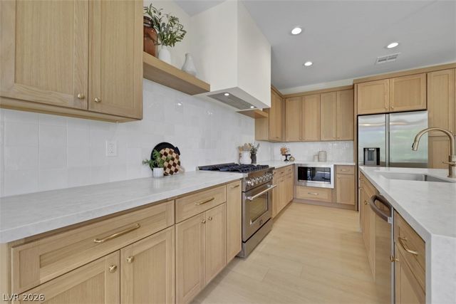 10551 Mandarino Avenue, Las Vegas, NV 89135