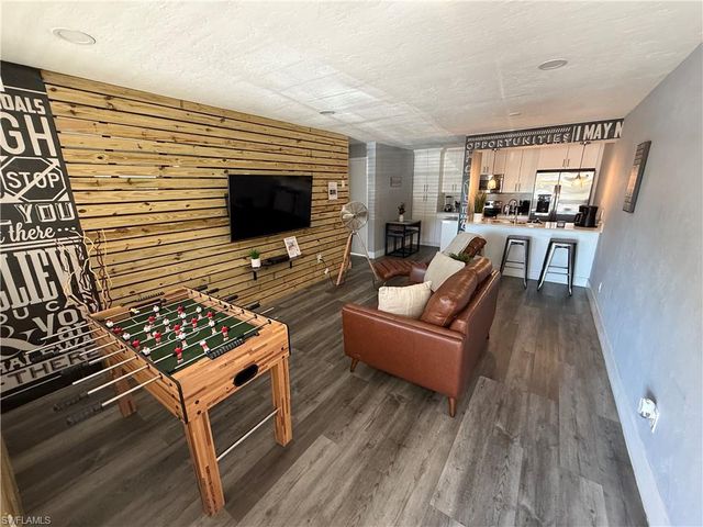 13118 Feather Sound DR 205, Fort Myers, FL 33919