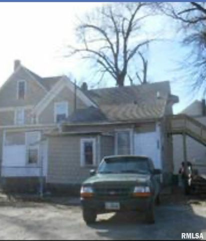 1538 W 3RD Street, Davenport, IA 52802