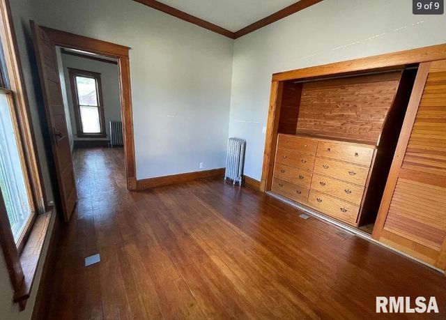 1538 W 3RD Street, Davenport, IA 52802