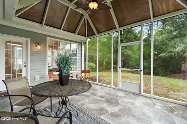 7557 Dunbar Drive SW, Sunset Beach, NC 28468