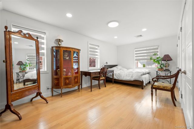 53-16 Concord Street, Little Neck, NY 11362