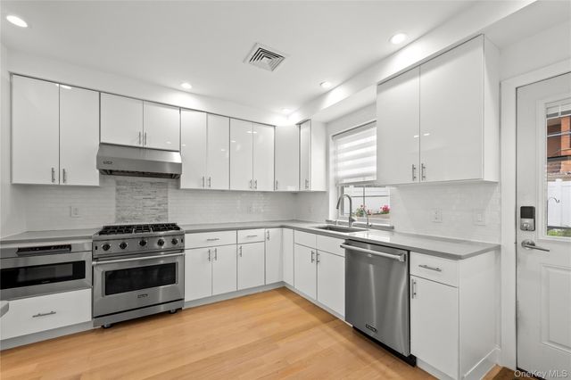 53-16 Concord Street, Little Neck, NY 11362