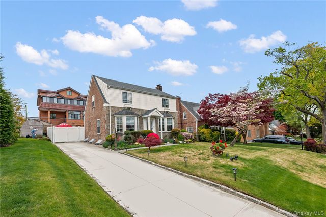 53-16 Concord Street, Little Neck, NY 11362