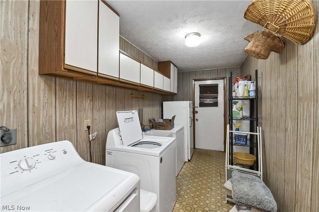 3038 Van Aken Boulevard, Shaker Heights, OH 44120