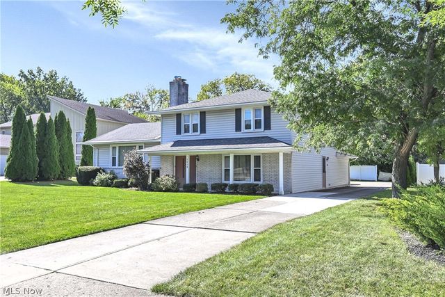 3038 Van Aken Boulevard, Shaker Heights, OH 44120