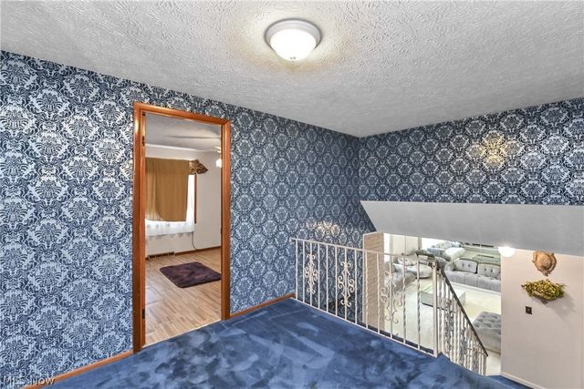 3038 Van Aken Boulevard, Shaker Heights, OH 44120