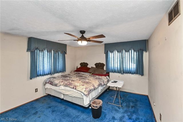 3038 Van Aken Boulevard, Shaker Heights, OH 44120