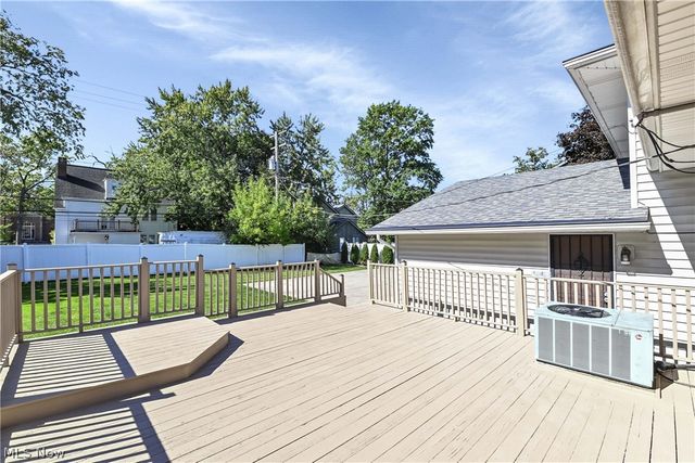 3038 Van Aken Boulevard, Shaker Heights, OH 44120