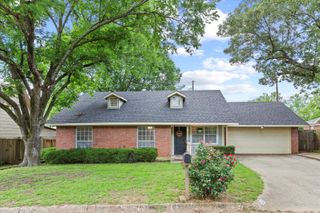 3260 E Houston Street, Paris, TX 75460
