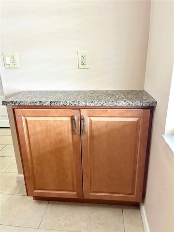 551 NW 80th Terrace 208, Margate, FL 33063