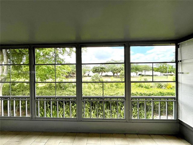 551 NW 80th Terrace 208, Margate, FL 33063
