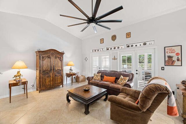 2760 Appaloosa Trail, Wellington, FL 33414