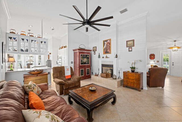 2760 Appaloosa Trail, Wellington, FL 33414