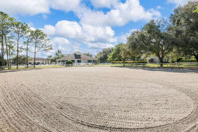 2760 Appaloosa Trail, Wellington, FL 33414