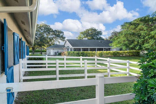 2760 Appaloosa Trail, Wellington, FL 33414