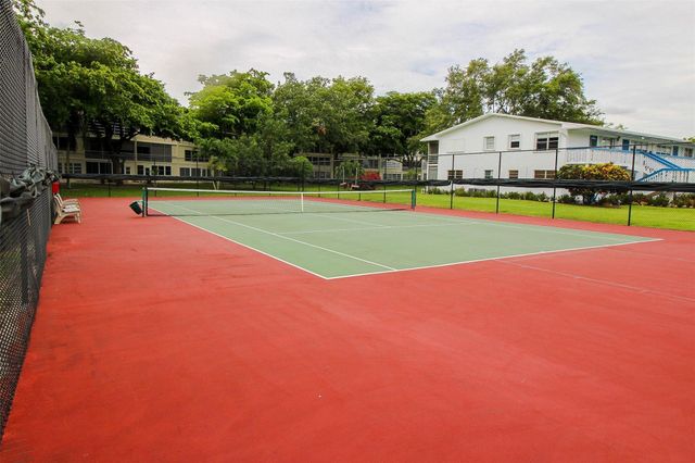 2045 Newport 2045, Deerfield Beach, FL 33442