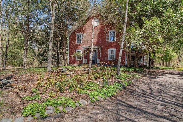 52 Weed Road, Essex, VT 05452