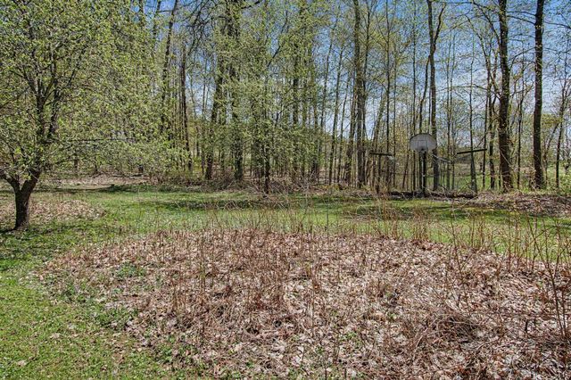 52 Weed Road, Essex, VT 05452