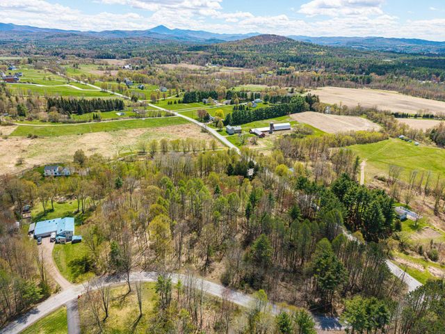 52 Weed Road, Essex, VT 05452
