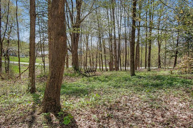 52 Weed Road, Essex, VT 05452